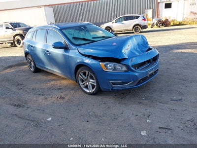 VOLVO V60 2015