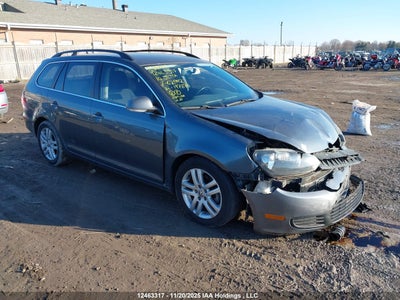 VOLKSWAGEN GOLF WAGON 2010