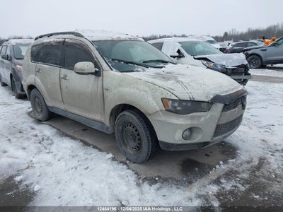 MITSUBISHI OUTLANDER 2013