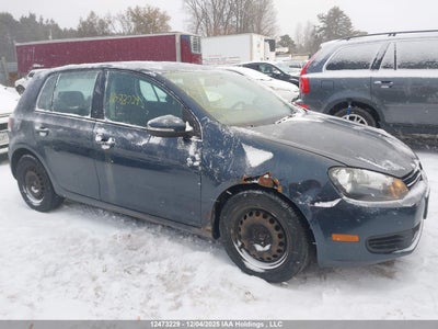 VOLKSWAGEN GOLF 2010