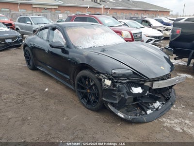 PORSCHE TAYCAN 2022