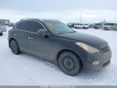 INFINITI JOURNEY 2010