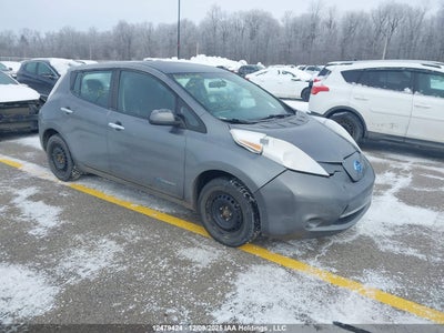 NISSAN LEAF 2015