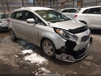 KIA RONDO 2015