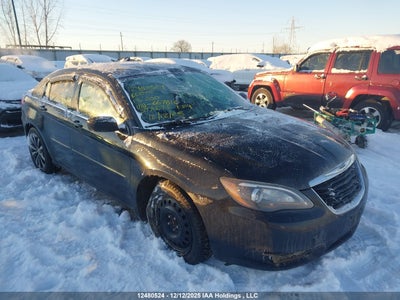 CHRYSLER 200 2013