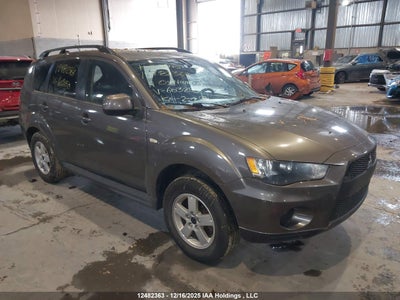 MITSUBISHI OUTLANDER 2011