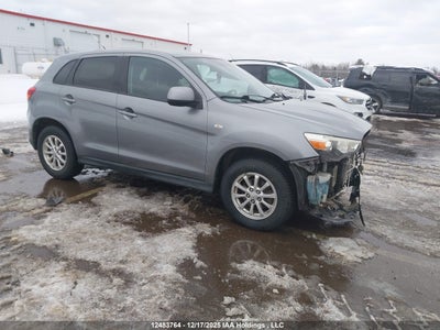 MITSUBISHI RVR 2013
