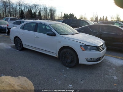 VOLKSWAGEN PASSAT 2012