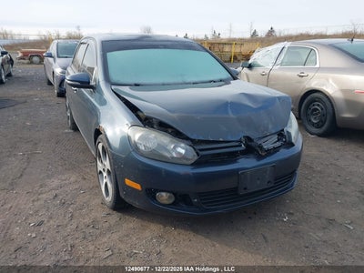 VOLKSWAGEN GOLF 2010