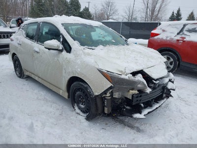 NISSAN LEAF 2024