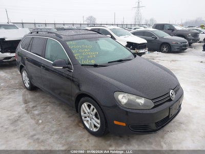 VOLKSWAGEN GOLF 2010