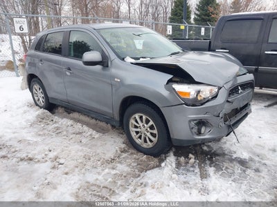 MITSUBISHI RVR 2013