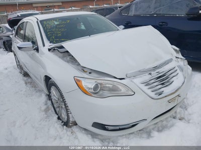 CHRYSLER 200 2013