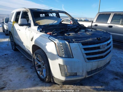 CADILLAC ESCALADE 2016