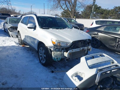 MITSUBISHI RVR 2013
