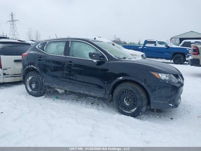 NISSAN QASHQAI 2019