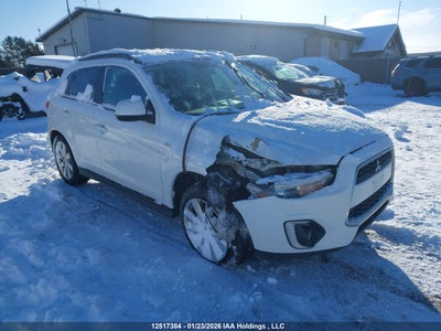 MITSUBISHI RVR 2015