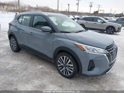 NISSAN KICKS PLAY 2025