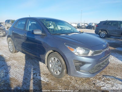 KIA RIO 2021