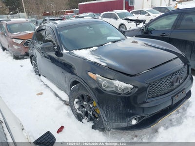 INFINITI QX70 2017