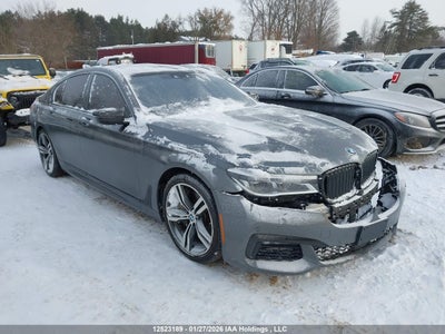 BMW 750 2016