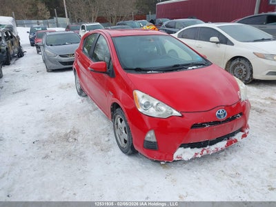 TOYOTA PRIUS C 2013