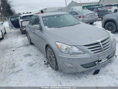 HYUNDAI GENESIS 2013