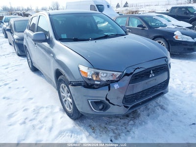MITSUBISHI RVR 2013