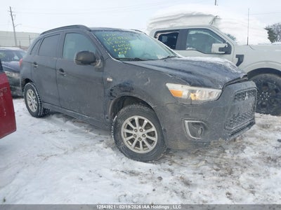 MITSUBISHI RVR 2015
