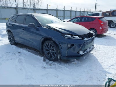 TOYOTA CROWN SIGNIA 2025