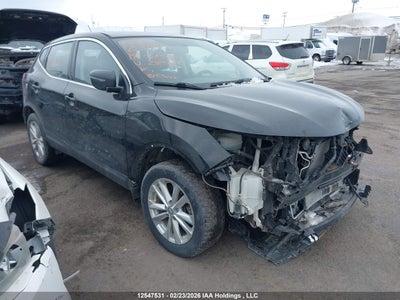 NISSAN QASHQAI 2018