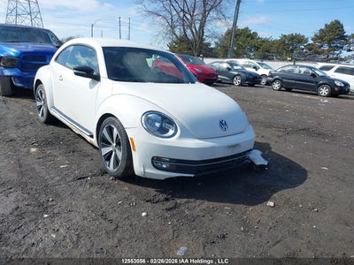 VOLKSWAGEN BEETLE 2013