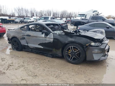 FORD MUSTANG 2021