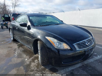 INFINITI G37 2010