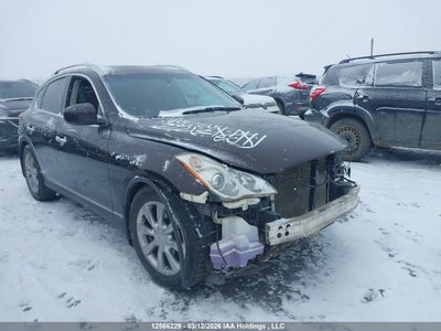 INFINITI JOURNEY 2010