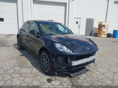 PORSCHE MACAN 2015