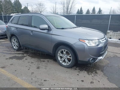 MITSUBISHI OUTLANDER 2015