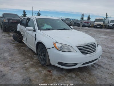 CHRYSLER 200 2013