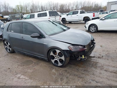 VOLKSWAGEN GOLF 2015