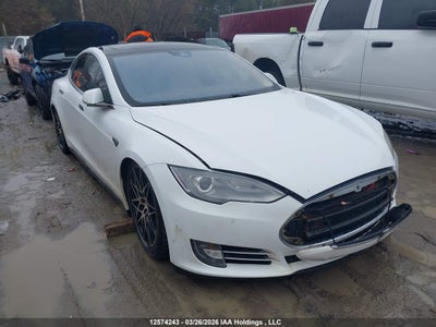TESLA MODEL S 2015