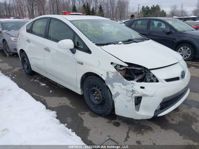 TOYOTA PRIUS PLUG-IN 2013