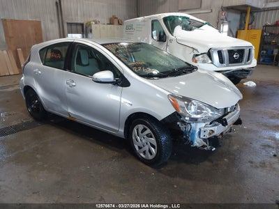 TOYOTA PRIUS C 2015