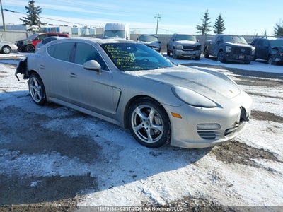 PORSCHE PANAMERA 2011