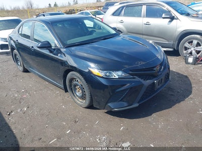 TOYOTA CAMRY 2020