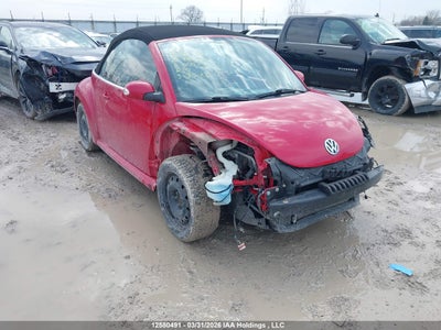 VOLKSWAGEN NEW BEETLE 2010