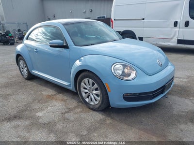 VOLKSWAGEN BEETLE 2013