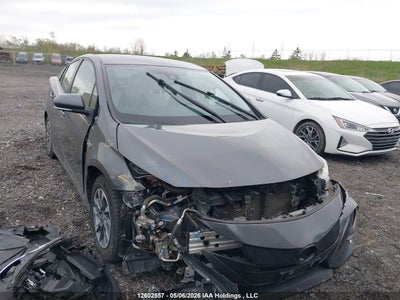 TOYOTA PRIUS PRIME 2021