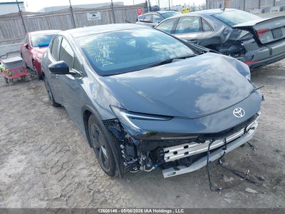 TOYOTA PRIUS PLUG-IN HYBRID 2026