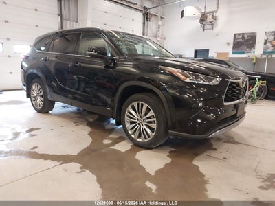 TOYOTA HIGHLANDER 2025