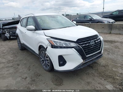 NISSAN KICKS PLAY 2025